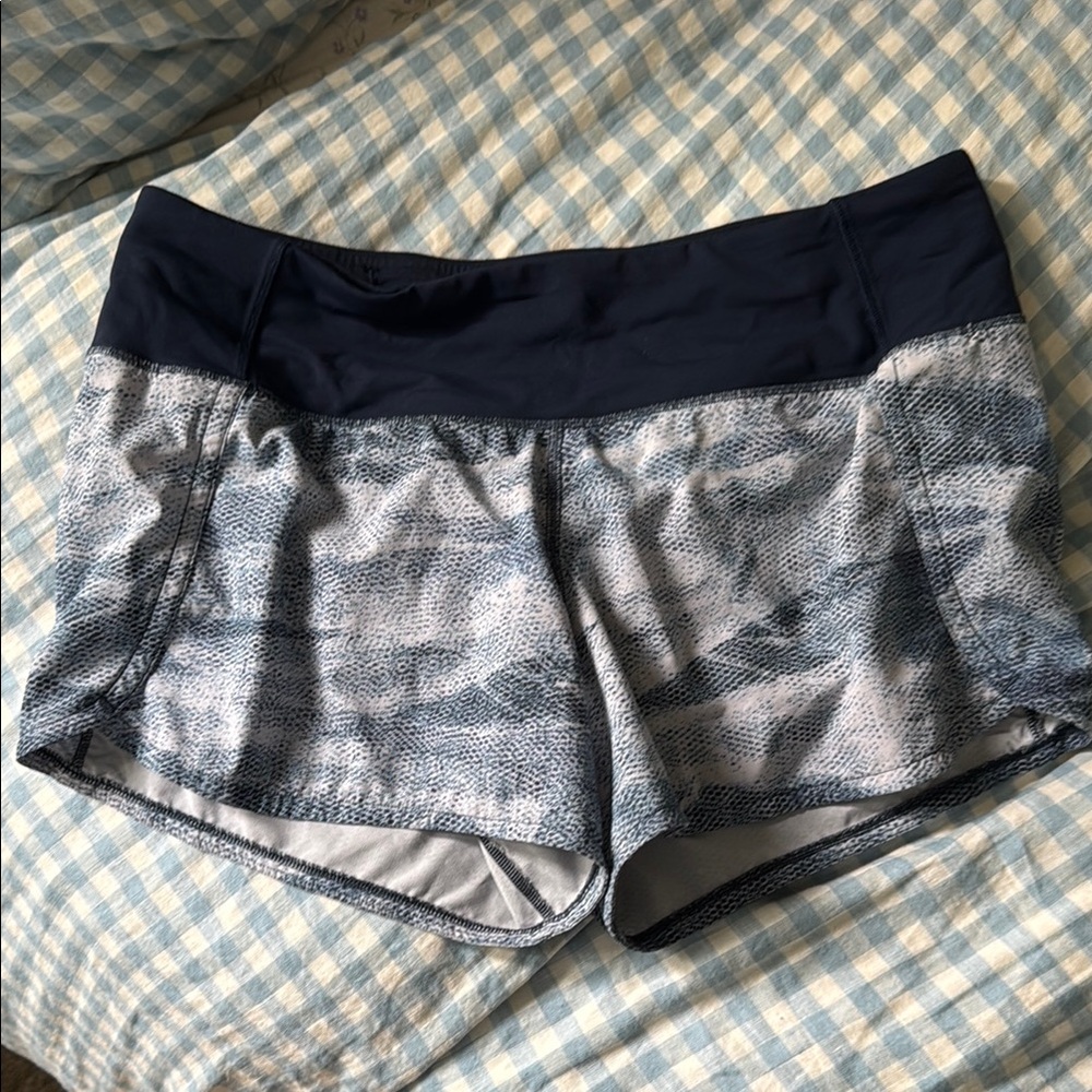 Blue dot design Lululemon shorts